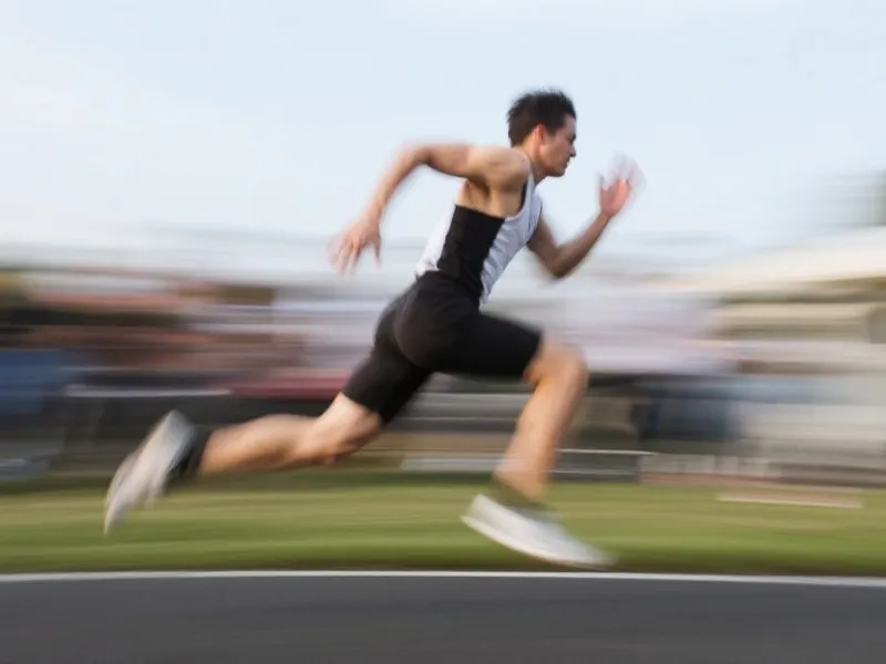 运动员冲刺示意图